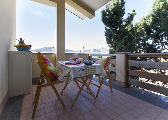 Elena House Fertilia