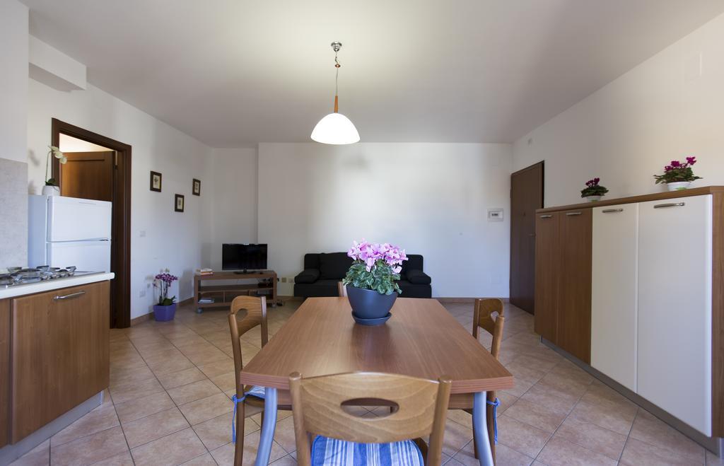 Elena House Fertilia